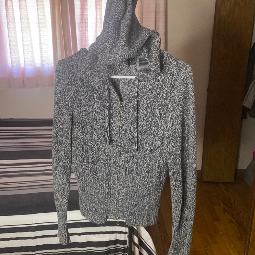 Axcess (Liz Claiborne) sweater, zip up, hood, grey